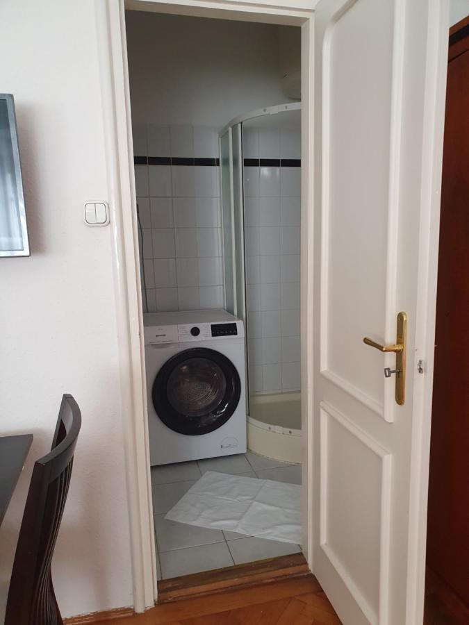 Memory Lane Apartment Budapest Luaran gambar