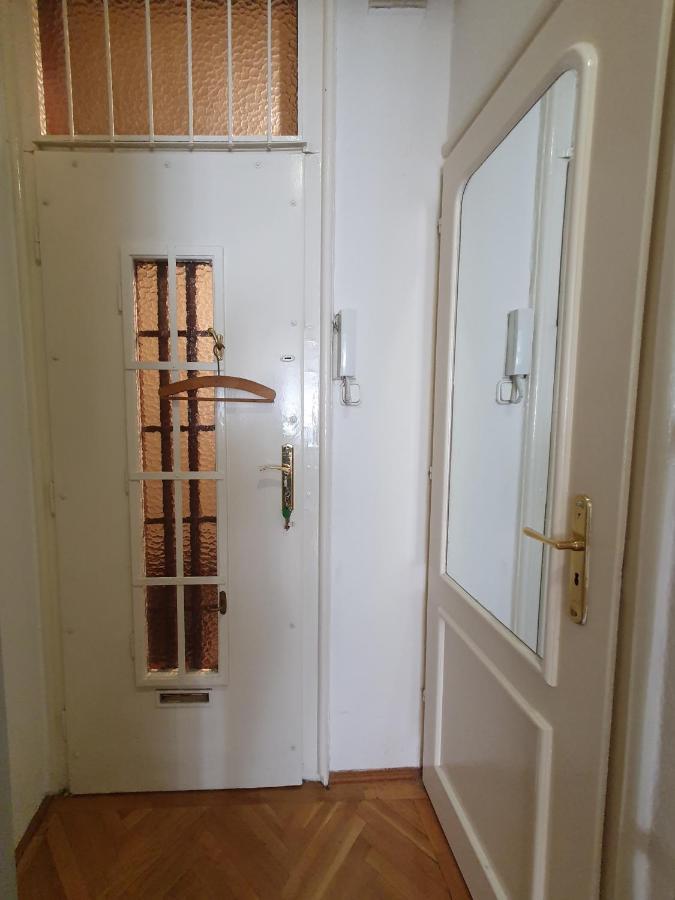 Memory Lane Apartment Budapest Luaran gambar